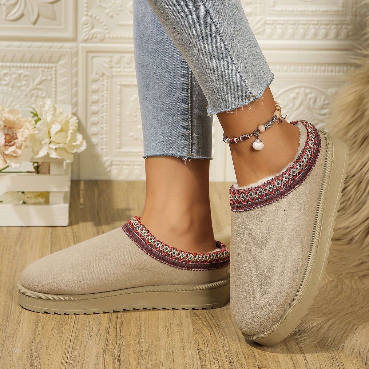 Cozy Cloud Plush Slippers in Beige