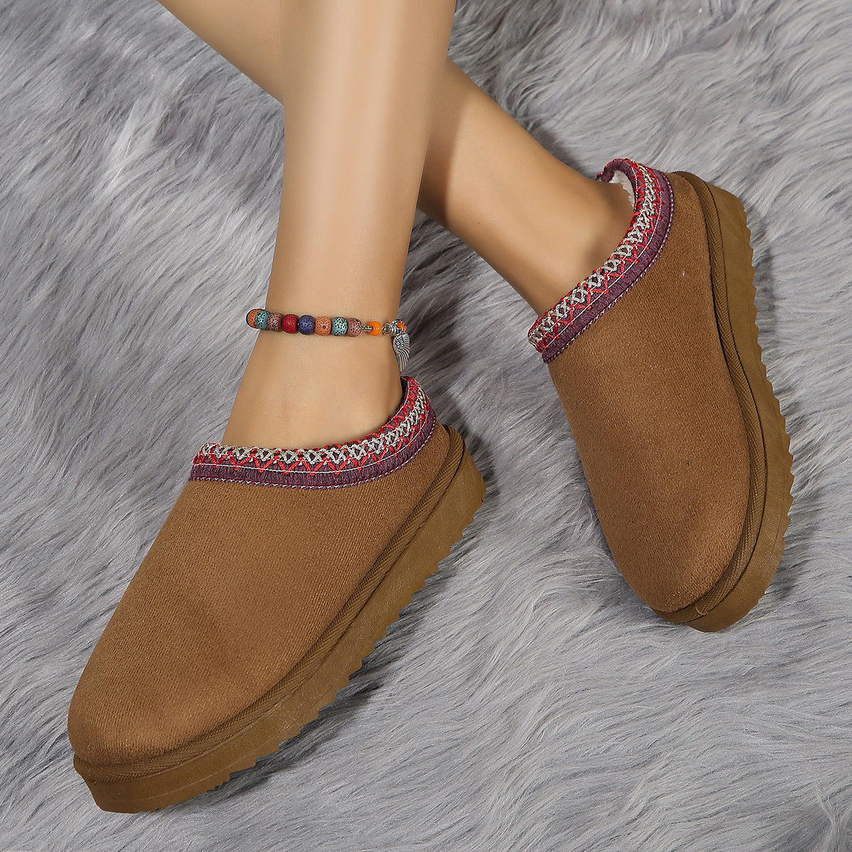 Cozy Cloud Plush Slippers in Chestnut